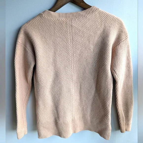 Aritzia Wilfred Free Women Oatmeal Tan Sweater Sz XS Hi Low Isabelli Merino Wool - Picture 2 of 8